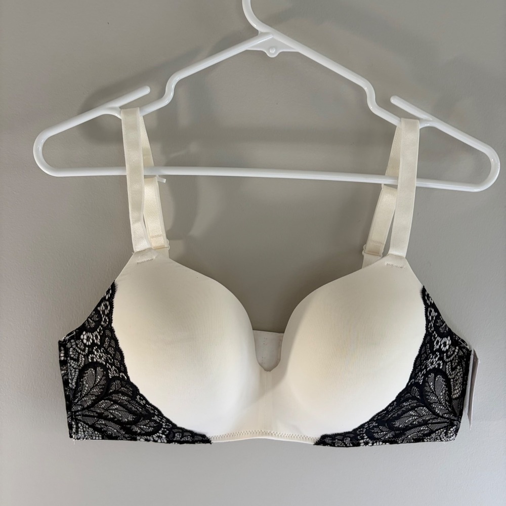 Auden The Bliss Lightly Lined Wirefree Bra 38D White Black Lace Convertible New